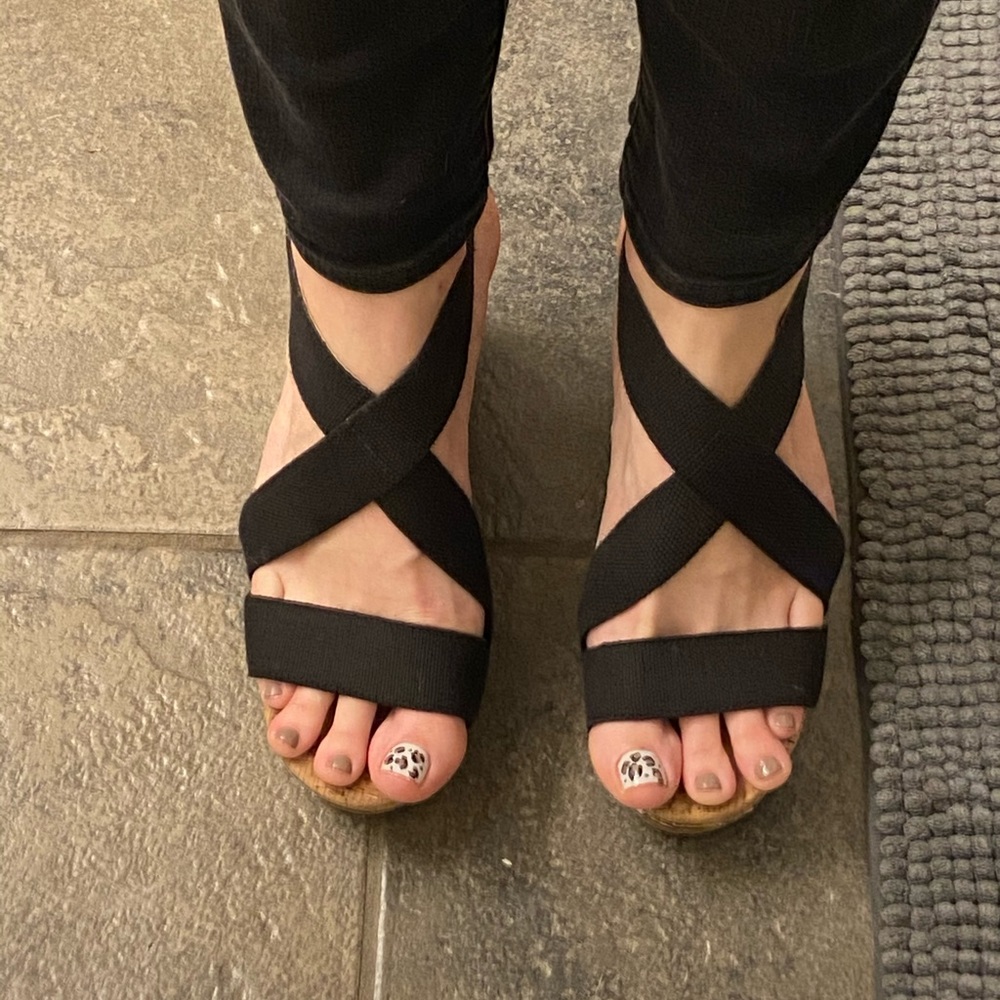Lucky brand wedge